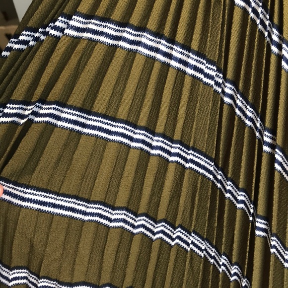 ⭐️Pleated Skirt English Factory Urban Trendy - Picture 7 of 8